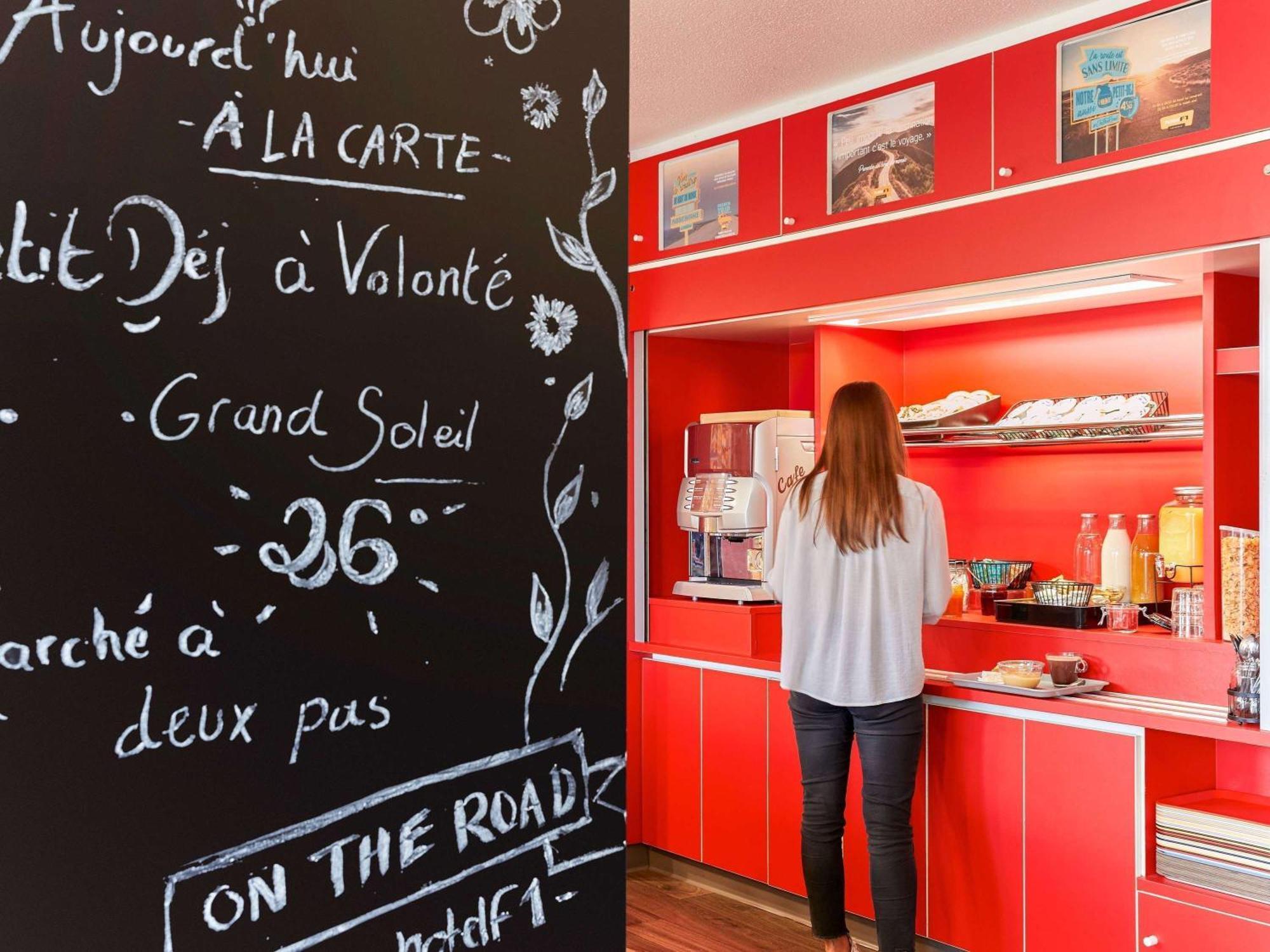 Hotelf1 Le Mans Nord แซงต์-ซาตูร์แนง ภายนอก รูปภาพ